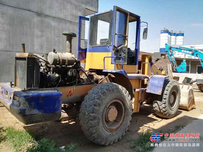 陕西出售转让二手8000小时2004年龙工LG833装载机