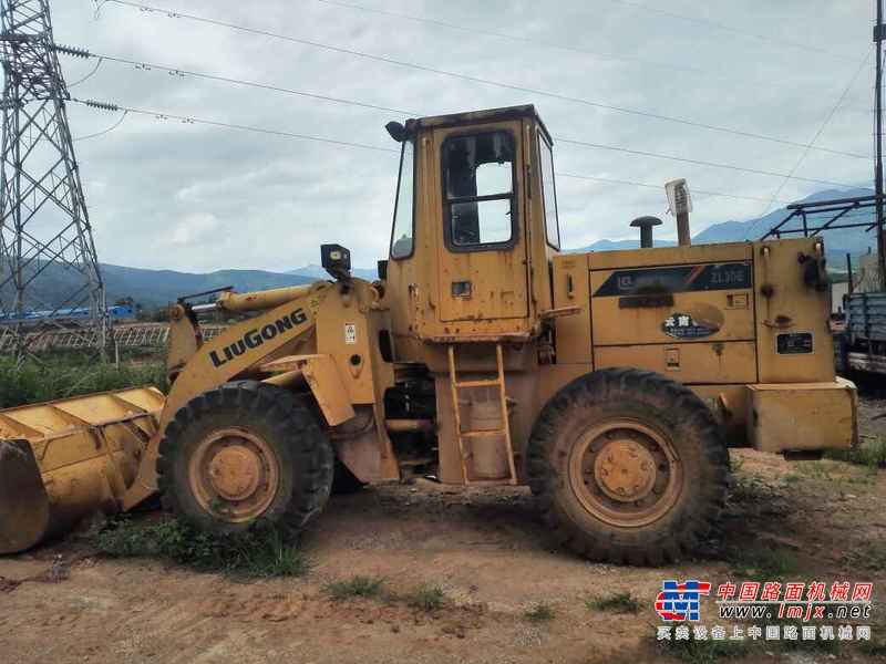 云南出售转让二手8000小时2008年柳工ZL30E装载机