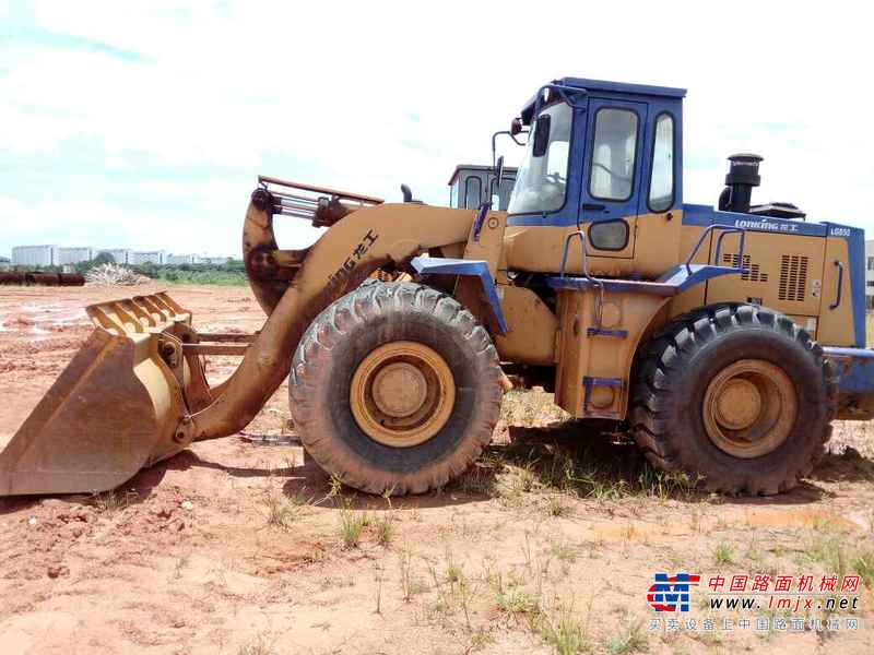 江西出售转让二手9000小时2009年龙工LG850装载机