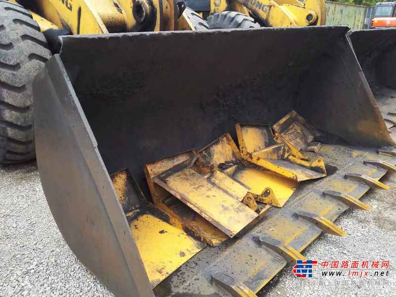 云南出售转让二手2818小时2013年柳工CLG855装载机