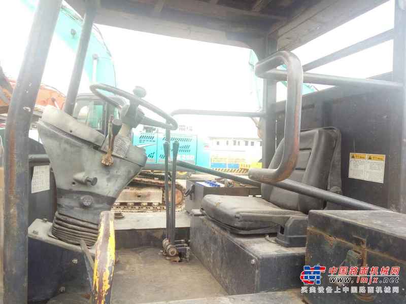 云南出售转让二手586小时2010年龙工LG816装载机