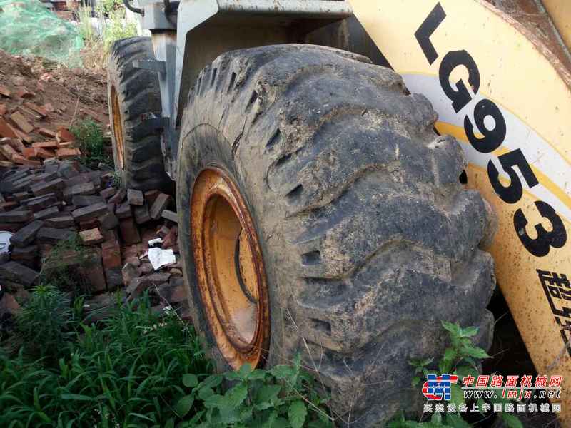 陕西出售转让二手8000小时2006年临工LG953装载机