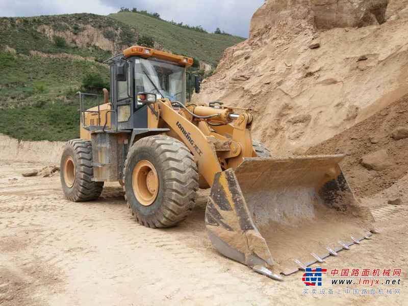 陕西出售转让二手3200小时2014年龙工LG855D装载机
