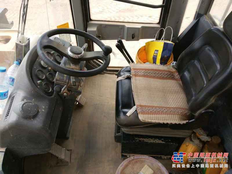 陕西出售转让二手3200小时2014年龙工LG855D装载机
