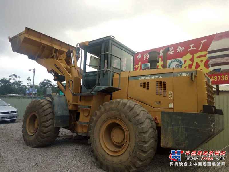 云南出售转让二手4406小时2014年龙工LG855D装载机