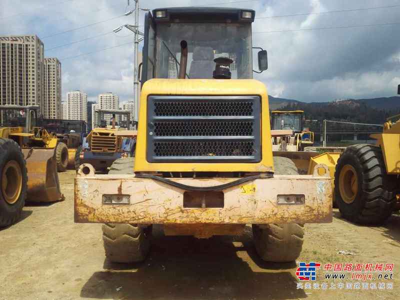 云南出售转让二手6000小时2010年柳工CLG835装载机