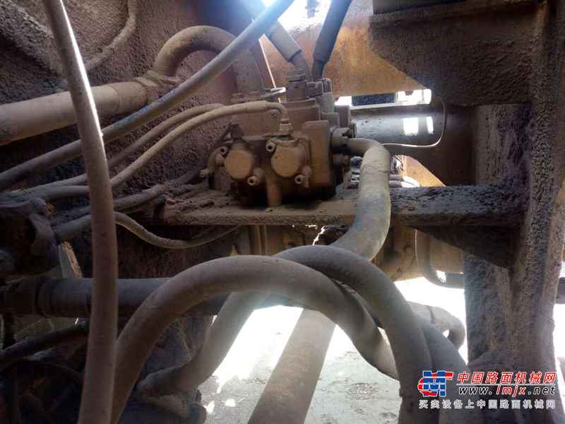 云南出售转让二手8000小时2006年柳工CLG856装载机