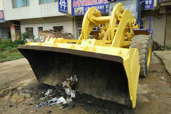 云南出售转让二手8365小时2006年龙工LG850D装载机