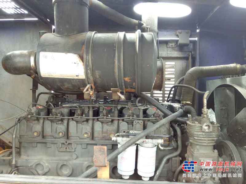 云南出售转让二手4438小时2009年龙工LG833装载机