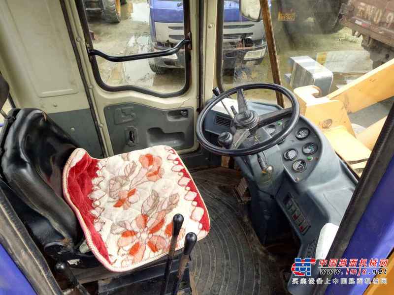 云南出售转让二手4438小时2009年龙工LG833装载机