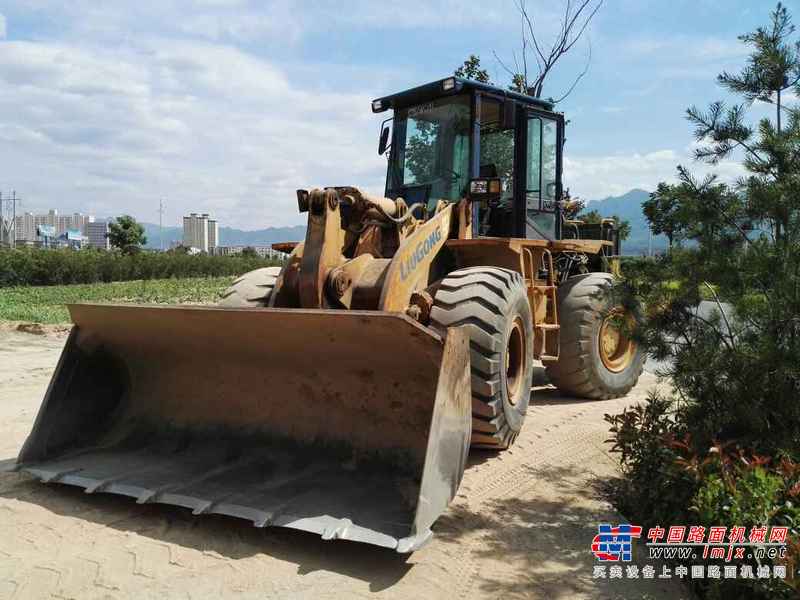 陕西出售转让二手8000小时2006年柳工CLG856装载机