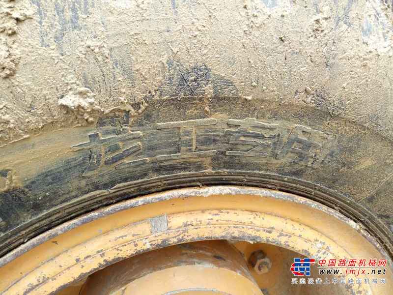 云南出售转让二手2468小时2011年龙工LG833B装载机