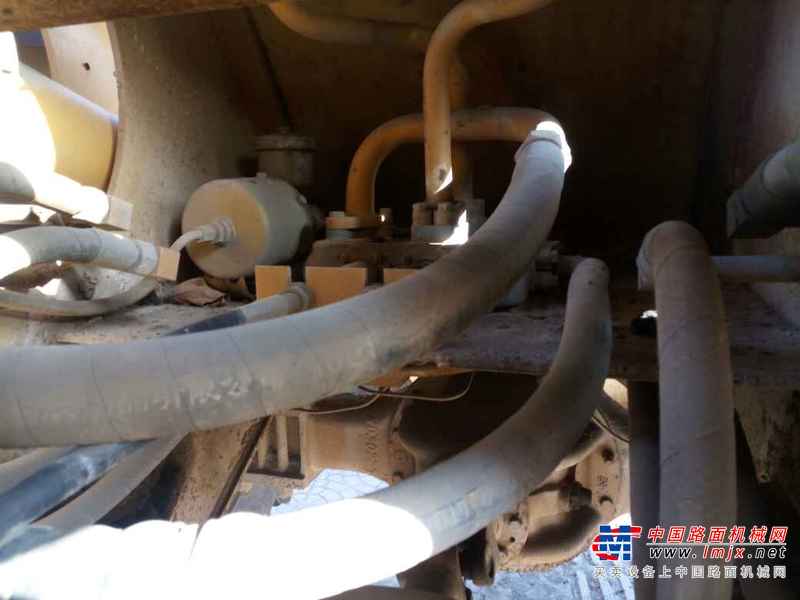 陕西出售转让二手3000小时2010年龙工LG833装载机