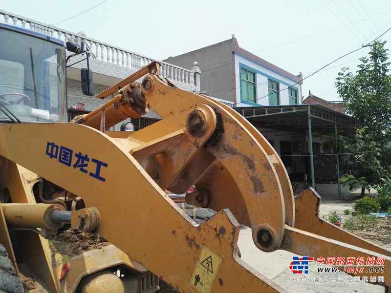 陕西出售转让二手4000小时2008年龙工LG833装载机