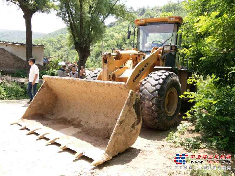 陕西出售转让二手4500小时2010年龙工LG855B装载机