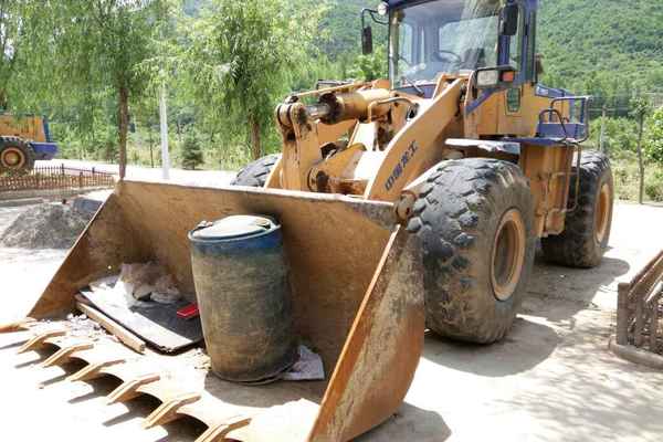 陕西出售转让二手7500小时2008年龙工LG855装载机