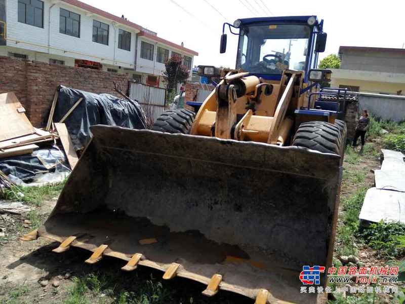 陕西出售转让二手6800小时2009年龙工LG855装载机