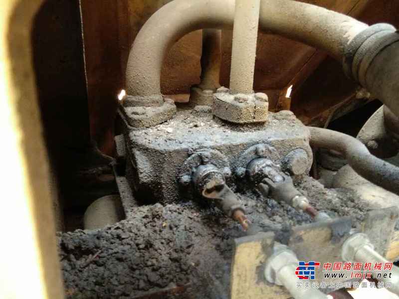 江西出售转让二手15347小时2005年龙工850装载机