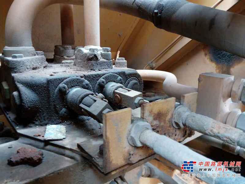 江西出售转让二手4500小时2010年龙工LG850装载机
