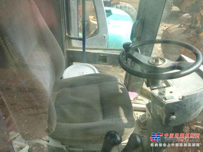 云南出售转让二手8000小时2009年柳工CLG855装载机