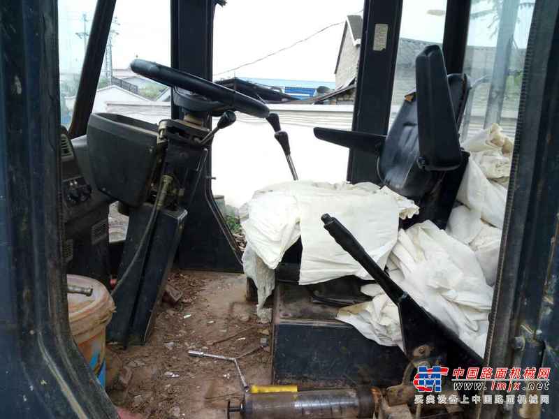 云南出售转让二手6899小时2010年柳工CLG855装载机