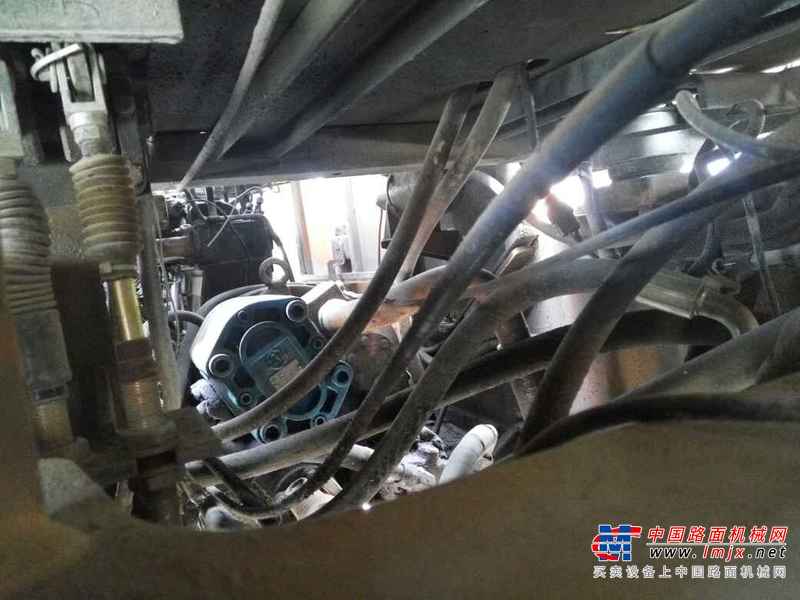 陕西出售转让二手2000小时2011年龙工LG833B装载机