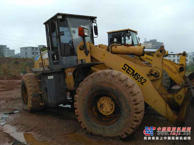 江西出售转让二手8600小时2006年山工SEM952装载机