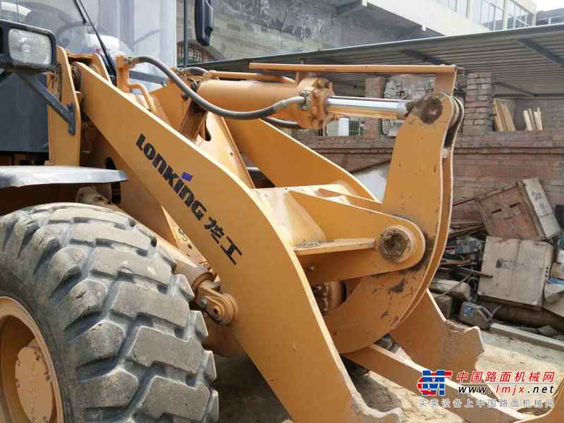 陕西出售转让二手1300小时2013年龙工LG833G装载机