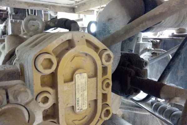山西出售转让二手4800小时2011年临工LG953装载机