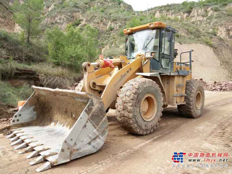 陕西出售转让二手5500小时2011年龙工LG50C装载机