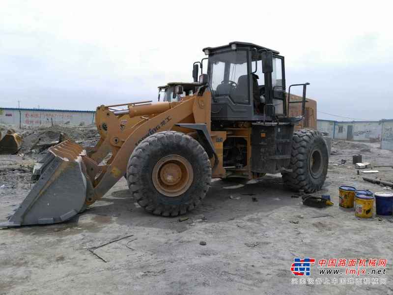 山西出售转让二手800小时2016年龙工LG855装载机