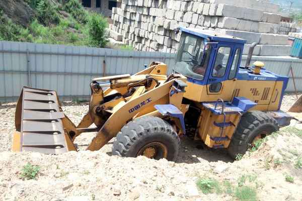 山西出售转让二手9000小时2007年龙工LG850装载机