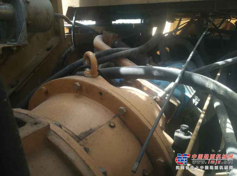 陕西出售转让二手2142小时2010年龙工LG833B装载机