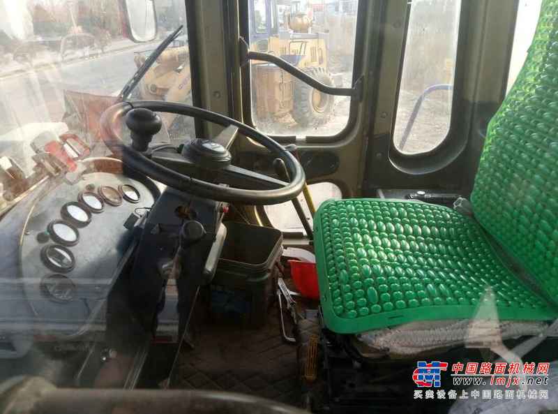 宁夏出售转让二手8000小时2010年龙工ZL50C装载机