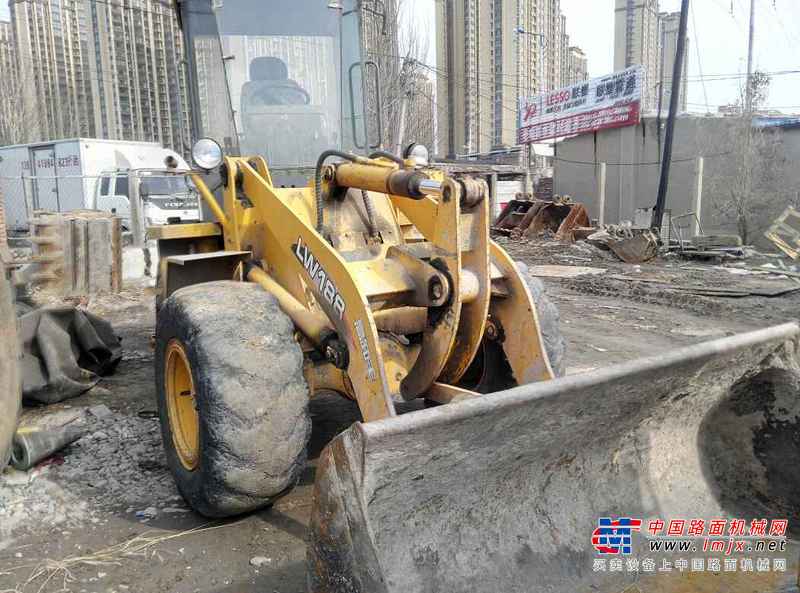 辽宁出售转让二手8000小时2008年徐工LW188装载机