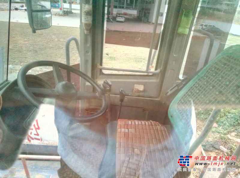 广西出售转让二手8000小时2006年临工LG953装载机