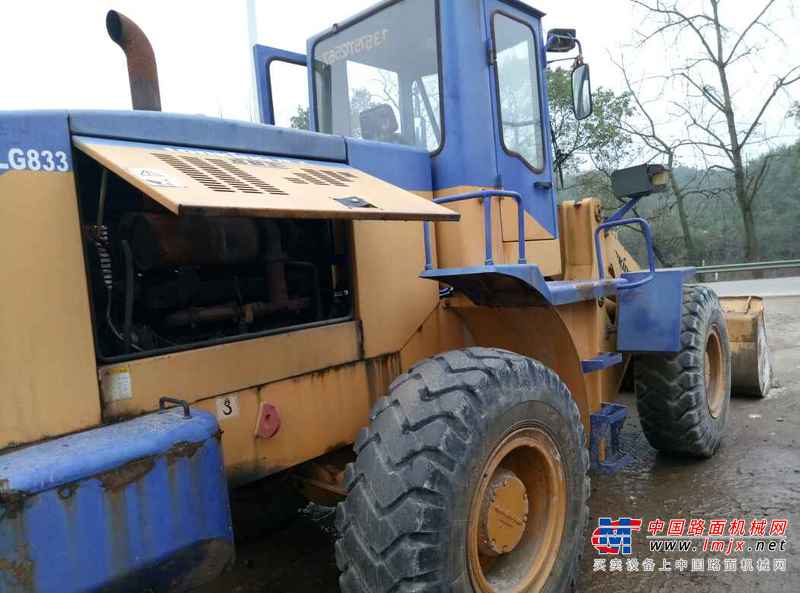 广东出售转让二手5000小时2011年龙工LG833G装载机