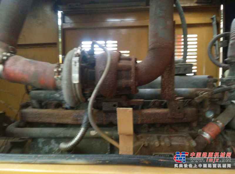 广东出售转让二手8650小时2007年龙工LG833装载机
