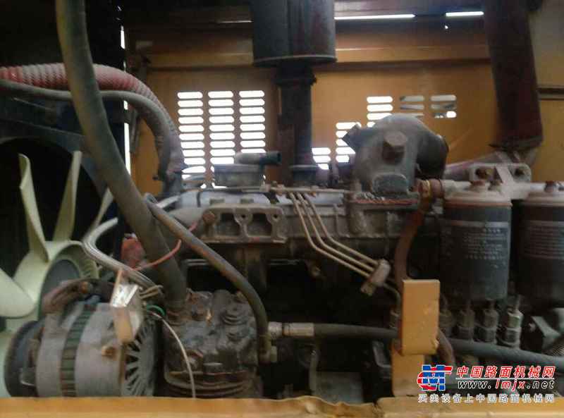 广东出售转让二手8650小时2007年龙工LG833装载机