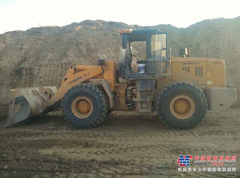 陕西出售转让二手2730小时2013年龙工LG855D装载机