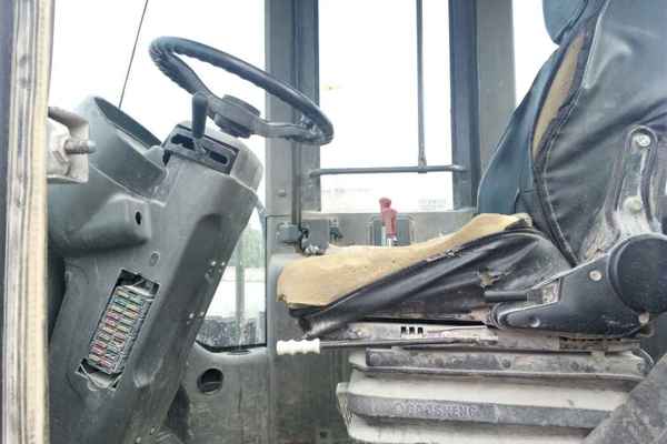 山西出售转让二手4000小时2011年临工LG953装载机