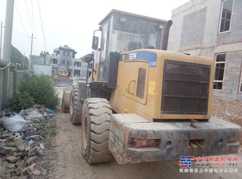 山西出售转让二手3500小时2011年山工SEM630B装载机