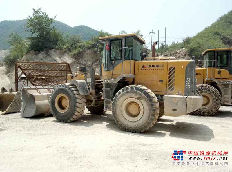 山西出售转让二手2500小时2011年临工LG953装载机