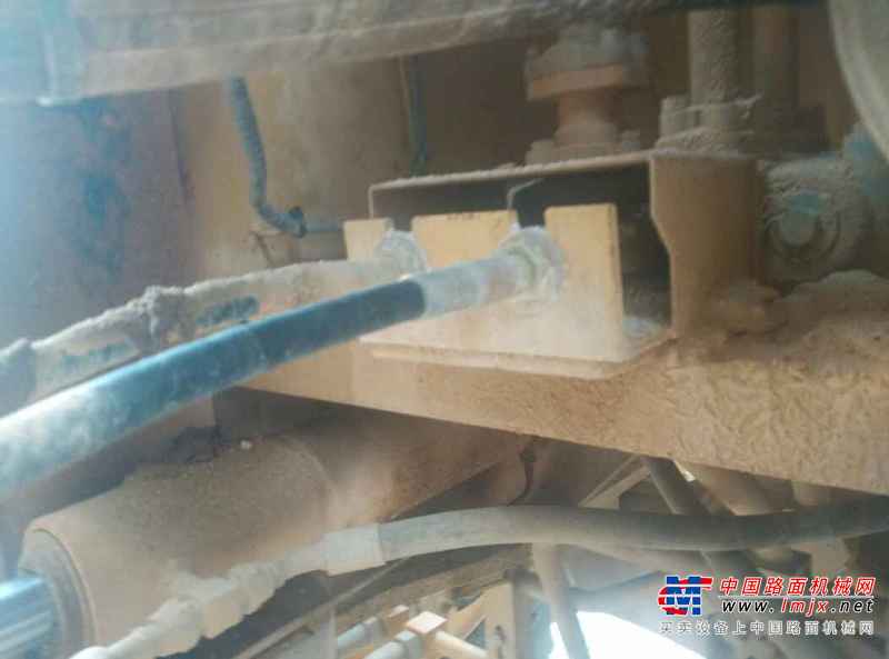 贵州出售转让二手1469小时2015年龙工LG853D装载机