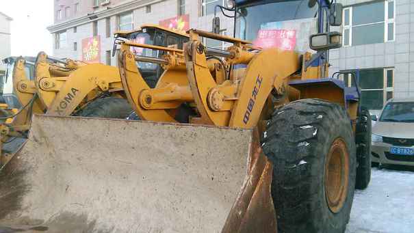 辽宁出售转让二手2400小时2008年龙工LG850装载机