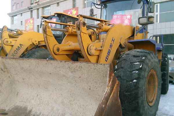 辽宁出售转让二手2400小时2008年龙工LG850装载机