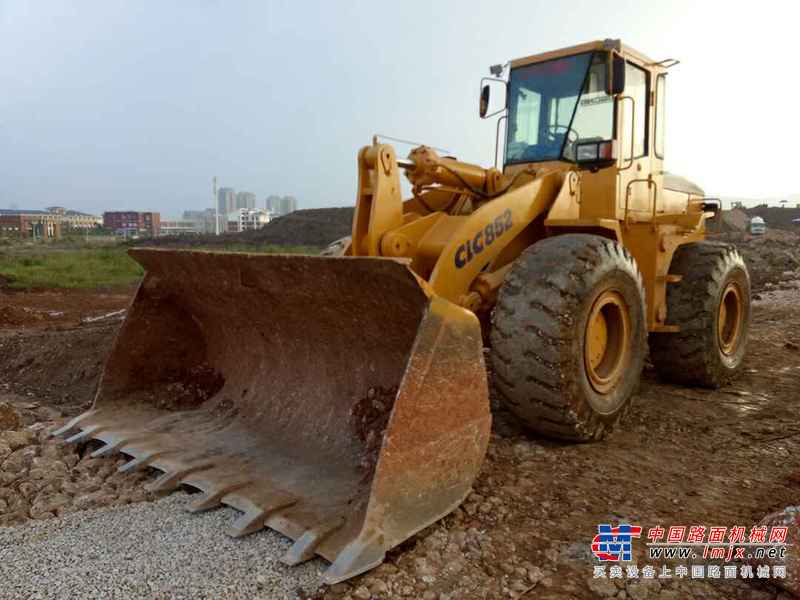 云南出售转让二手4321小时2008年柳工CLG852装载机