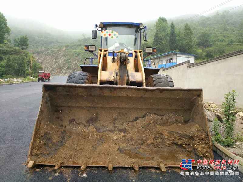 贵州出售转让二手5643小时2008年龙工LG853装载机