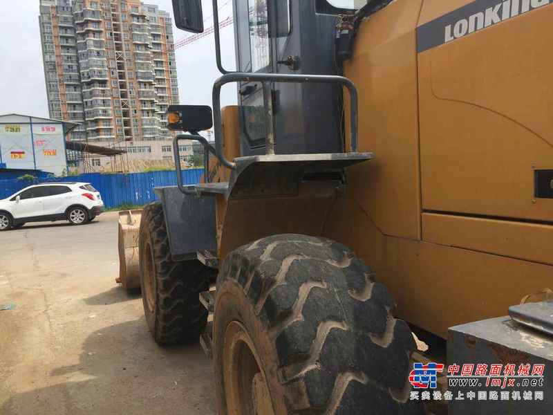 江西出售转让二手1900小时2013年龙工LG833B装载机