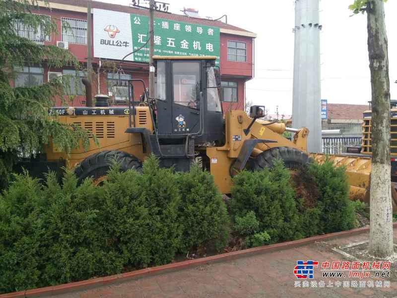 山东出售转让二手1500小时2011年山工ZL50F装载机